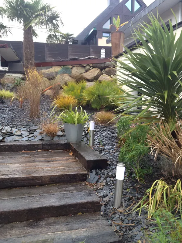 Sullivan Parcs Et Jardins Elagueur Var Creation De Jardins